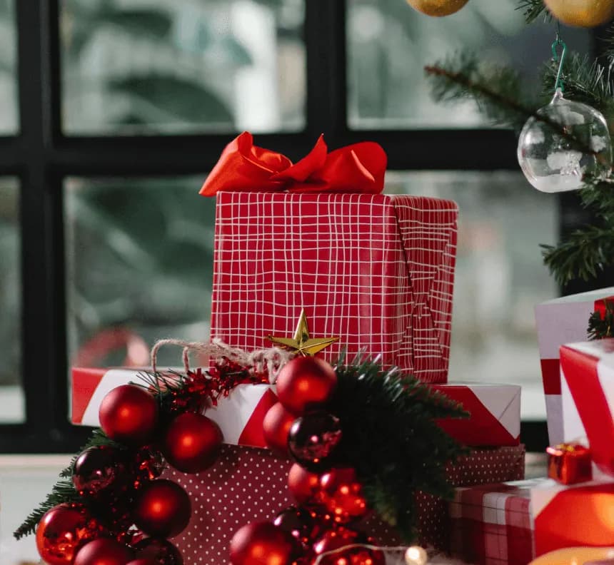 Boxing Day gifts and winter decor